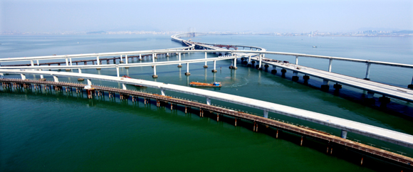 18、青岛海湾大桥